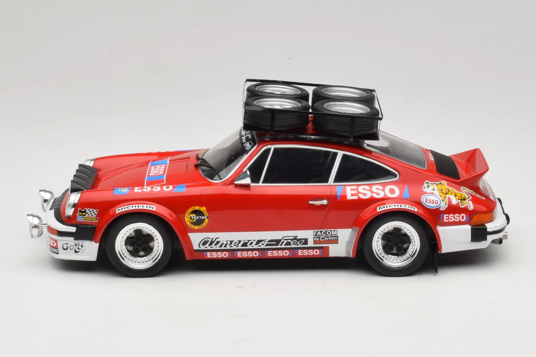 Ixo 1980 Porsche 911 SC Gr.4 Rallye Monte Carlo 1980 Red 1:18 - Image 3