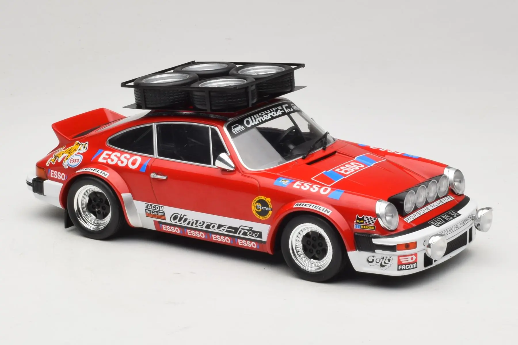 Ixo 1980 Porsche 911 SC Gr.4 Rallye Monte Carlo 1980 Red 1:18 - Image 4