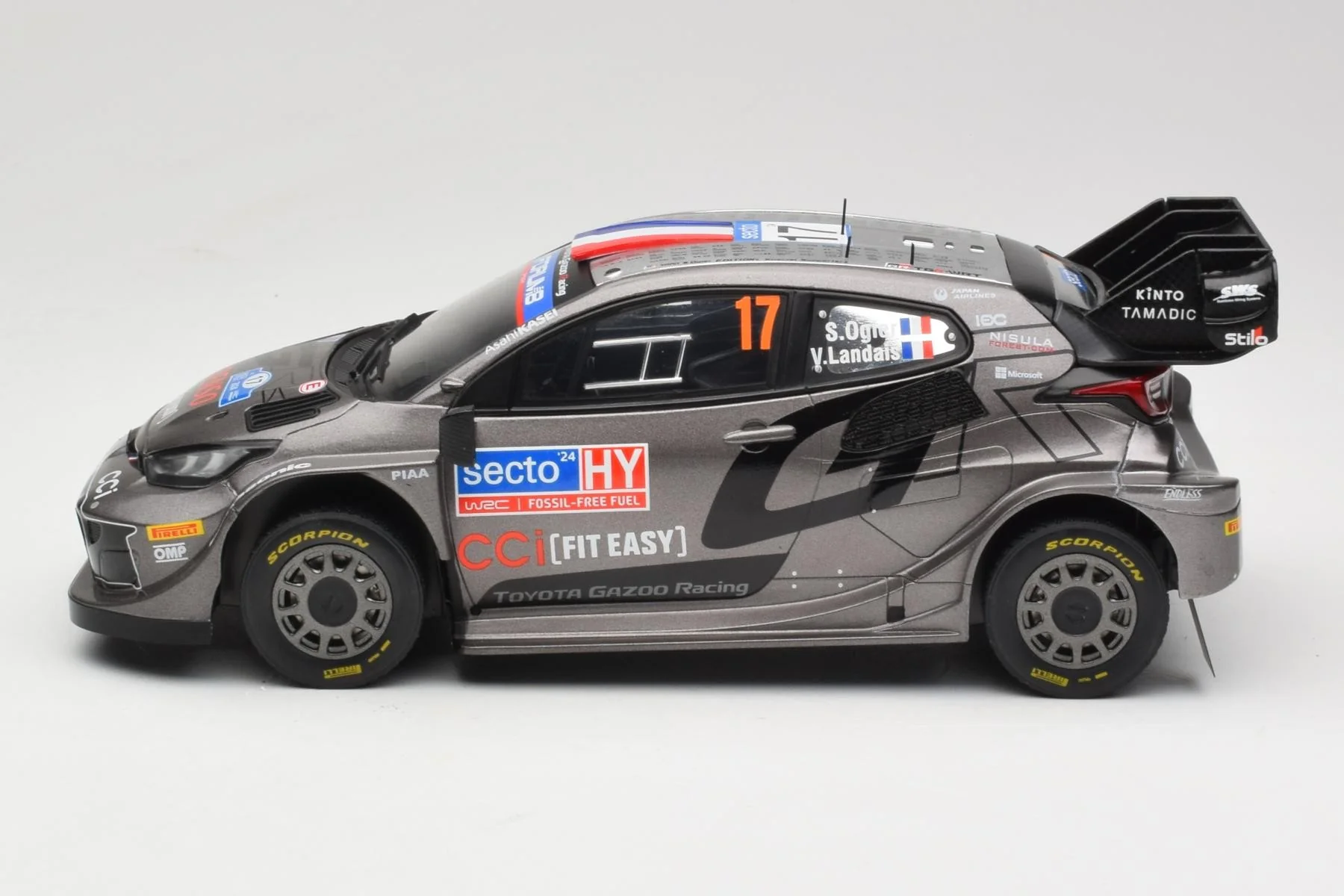 Ixo 2024 Toyota Yaris GR Hybrid Rally1 2024 Rally Finland #17 Grey 1:18 - Image 3