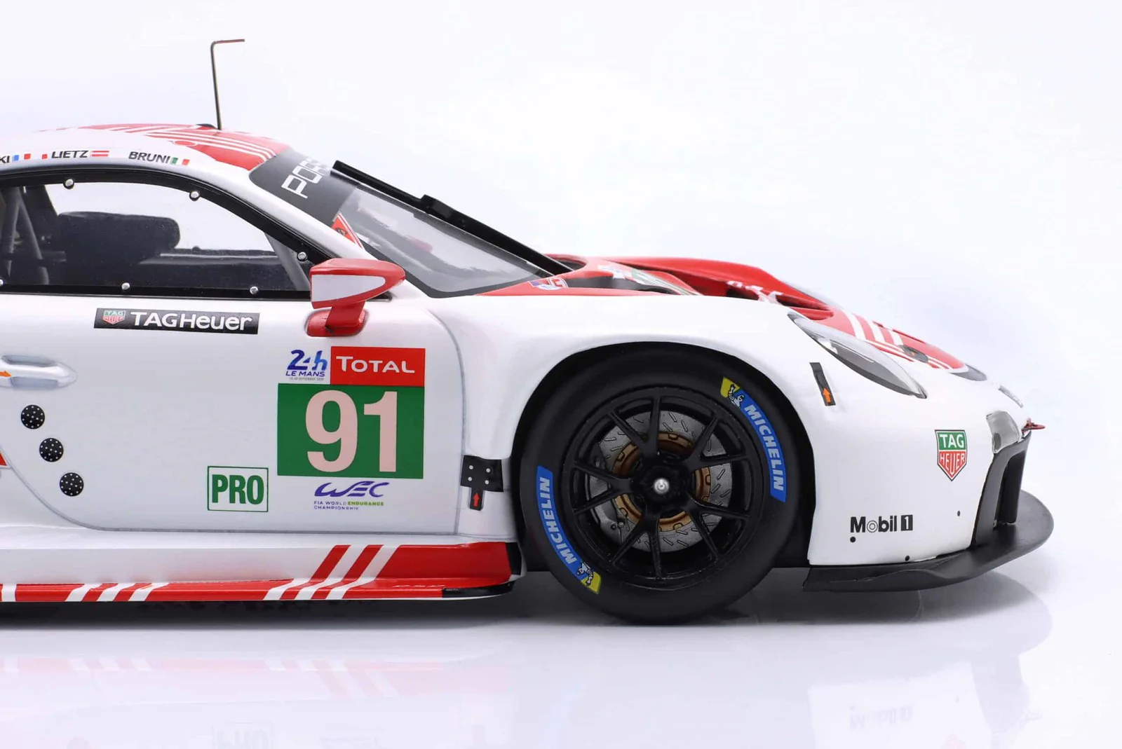 Ixo Porsche 911 991.2 GT3 RSR #91 24hr Le Mans 2020 917 Tribute Design 1:18 - Image 5