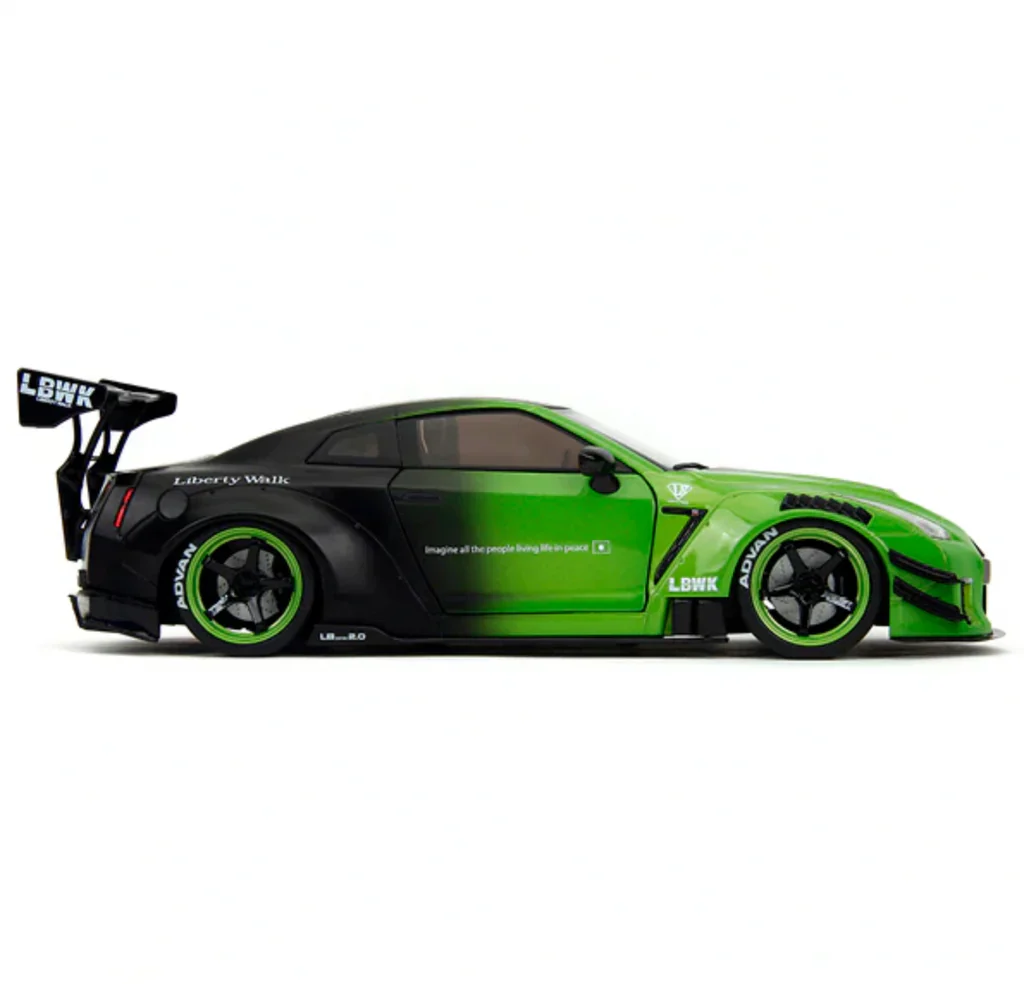 Jada Pink Slips Nissan Skyline GT-R R35 Liberty Walk Green and Black 1:18 - Image 3
