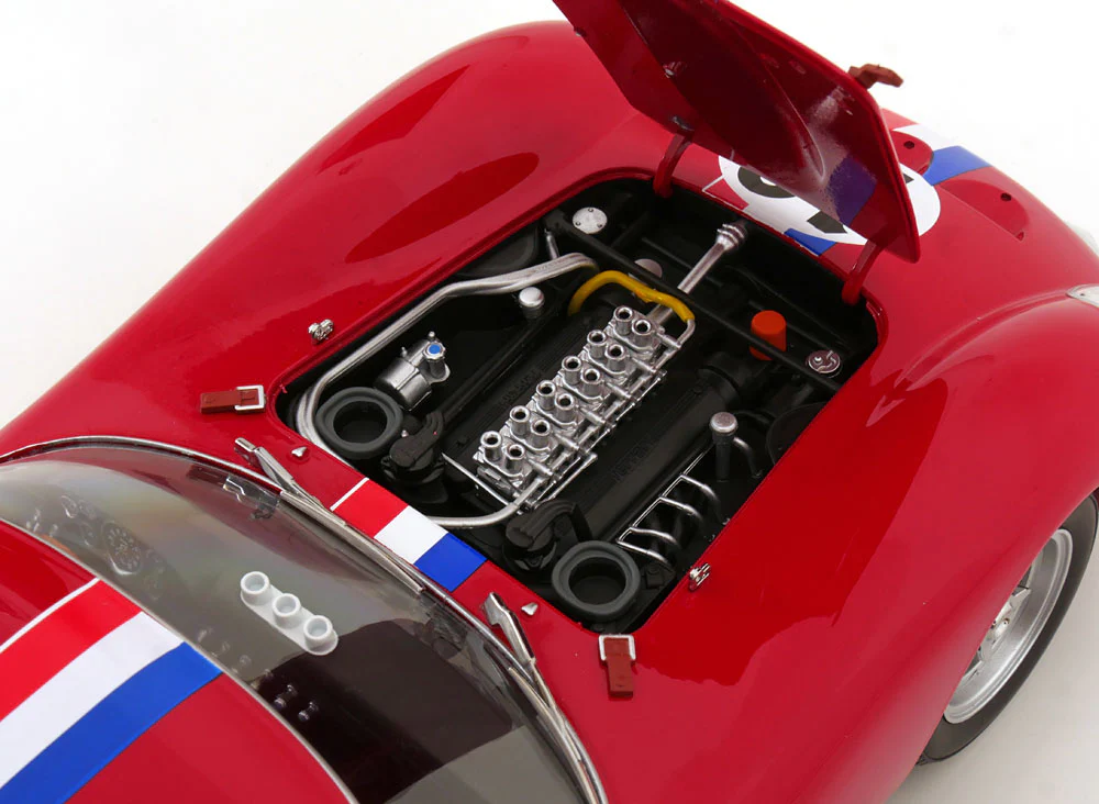KK Scale 1962 Ferrari 250 GTO #19 24hr Le Mans 1962 Red 1:12 - Image 8