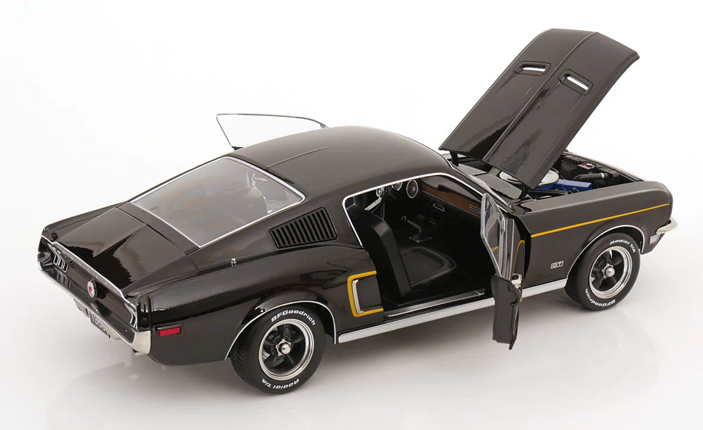 KK Scale 1968 Ford Mustang GT Fastback Black 1:12 - Image 7