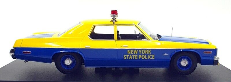 KK Scale 1974 Dodge Monaco New York State Police Cruiser 2-Tone Yellow and Blue 1:18 - Image 3