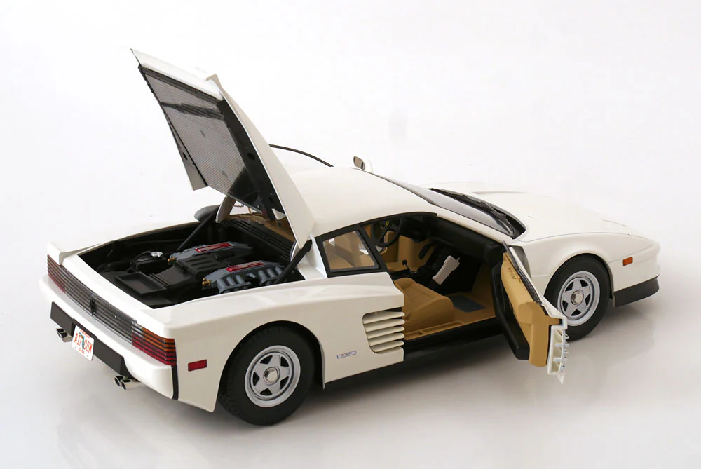 KK Scale 1984 Ferrari Testarossa White Monospecchio US-Version 1:12 - Image 5