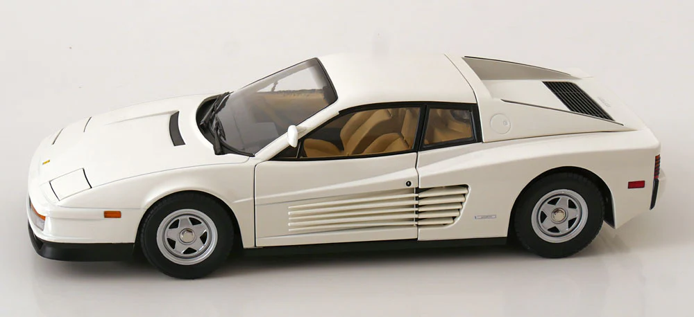 KK Scale 1984 Ferrari Testarossa White Monospecchio US-Version 1:12 - Image 6