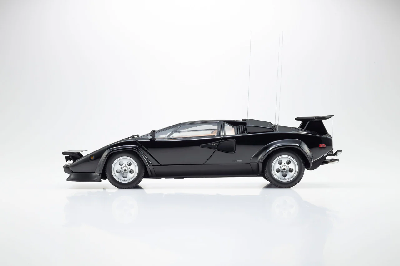 Kyosho Lamborghini Countach LP400 S "The Cannonball Run" Black 1:18 - Image 4