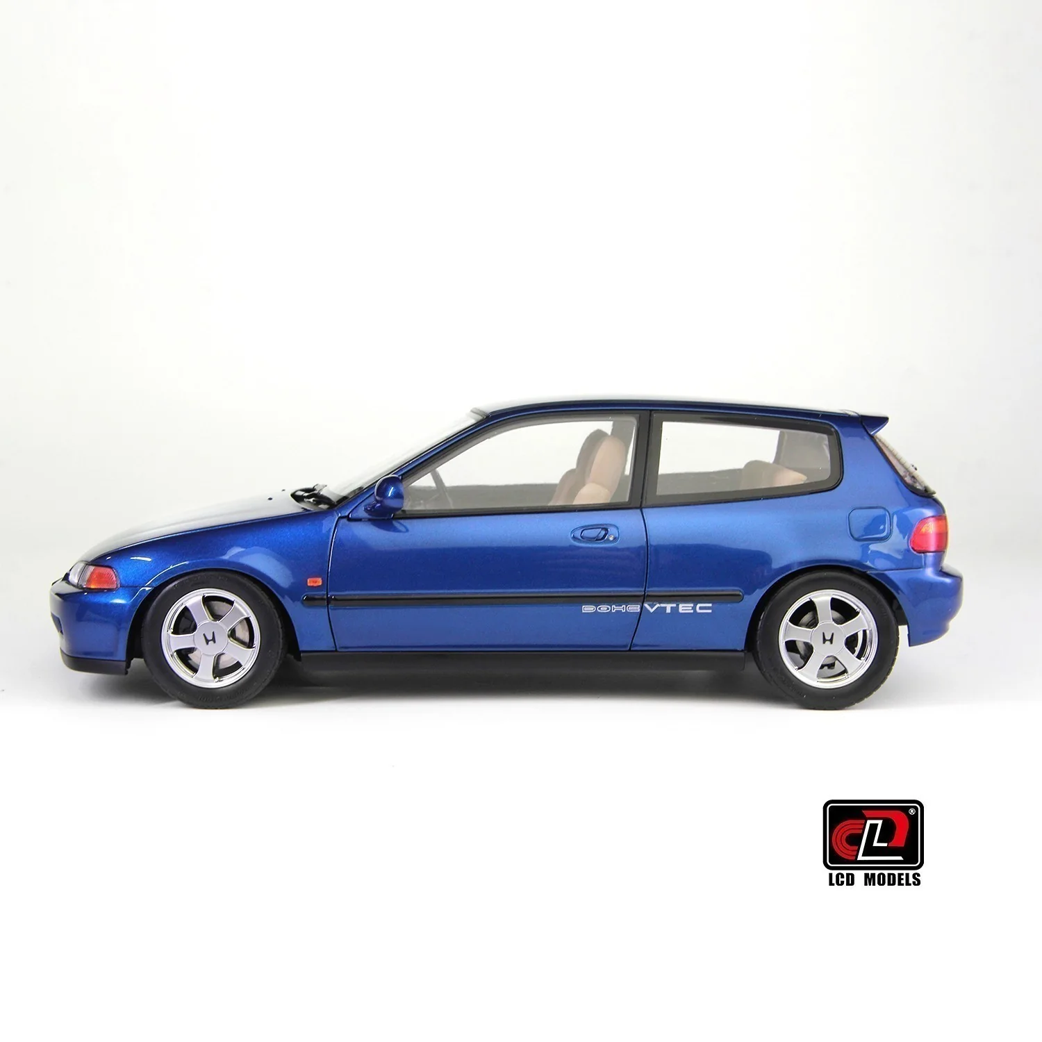 LCD 1993 Honda Civic SiR II EG6 V-Tech Hatchback Blue w/ Scissor Lift 1:18 - Image 2