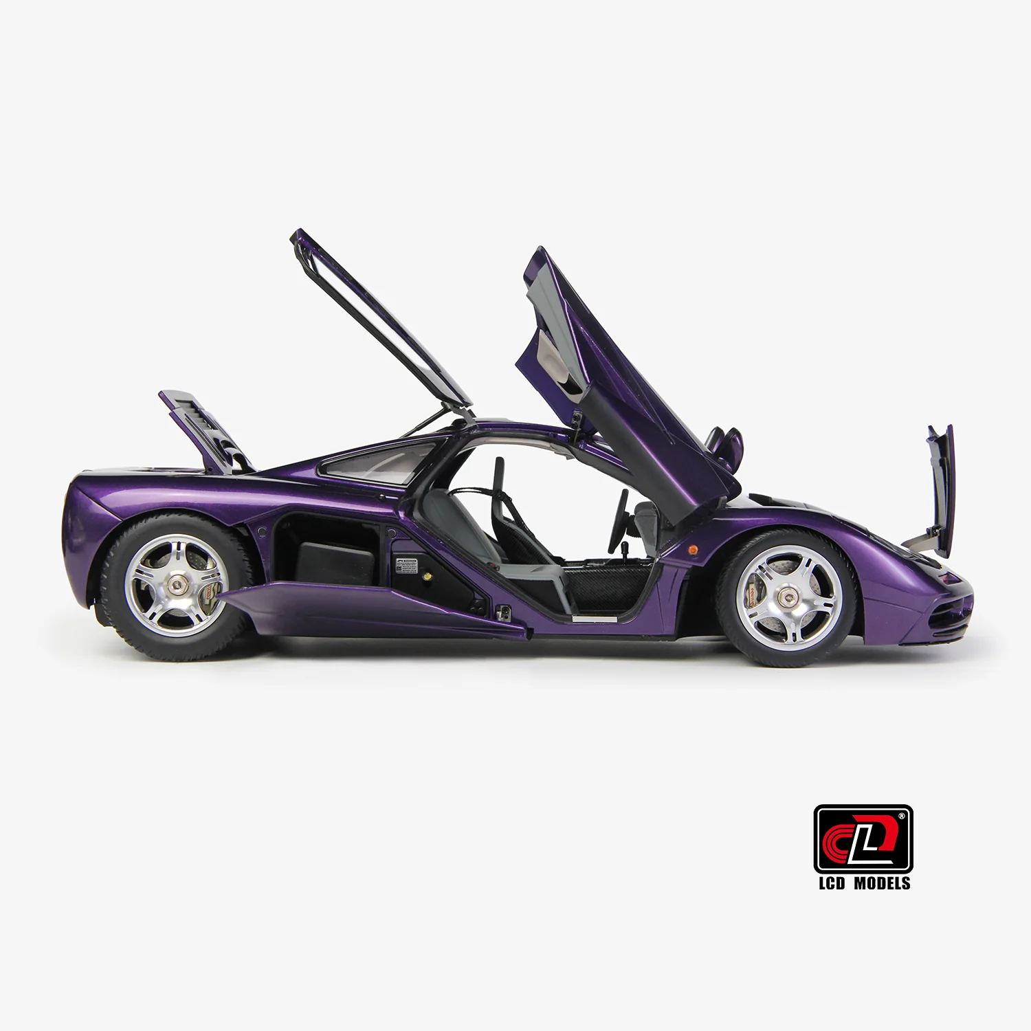 LCD 1993 Mclaren F1 Pearl Purple Metallic 1:18 - Image 9
