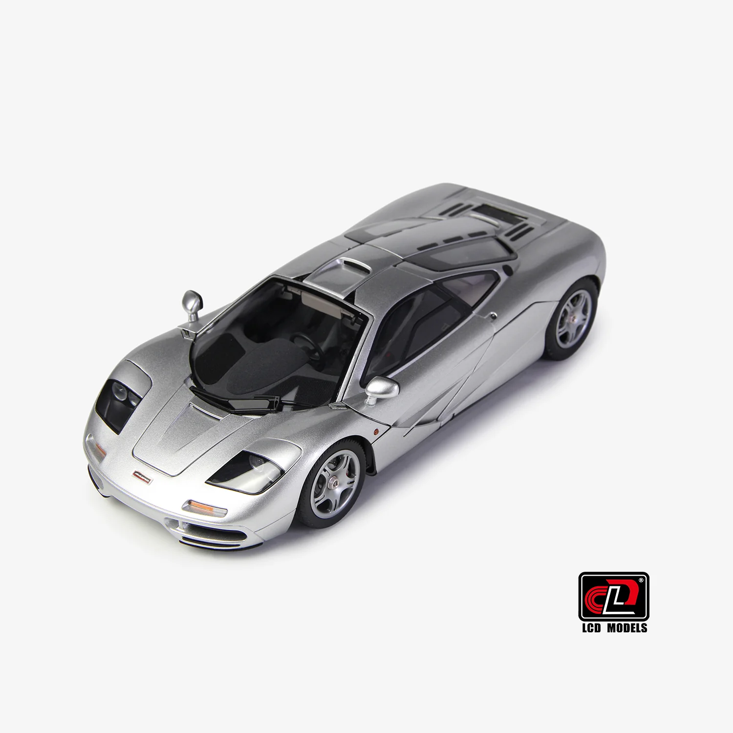 LCD 1993 Mclaren F1 XP5 Silver Metallic 1:18 - Image 13