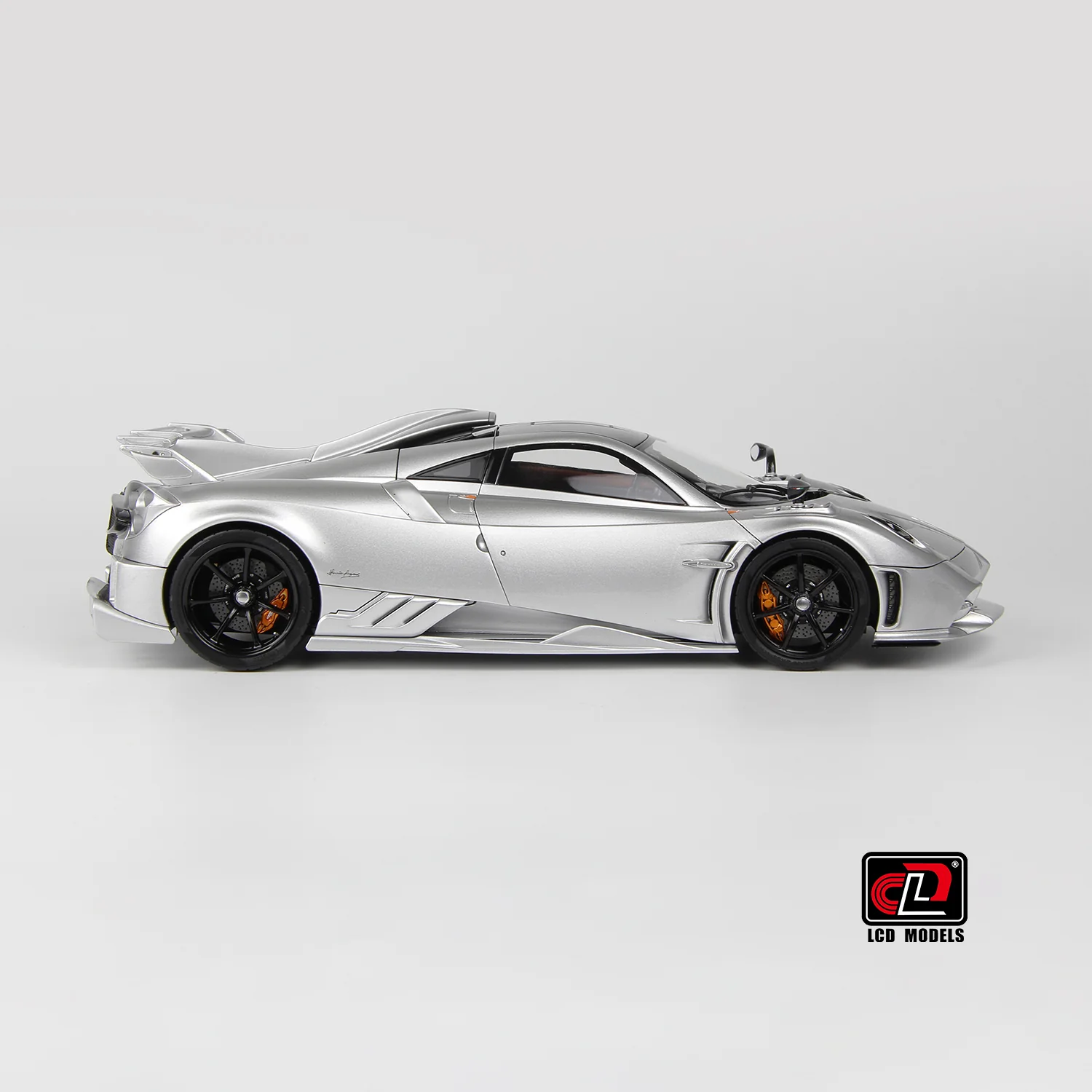 LCD 2020 Pagani Imola Silver w/ Black Wheels 1:18 - Image 5