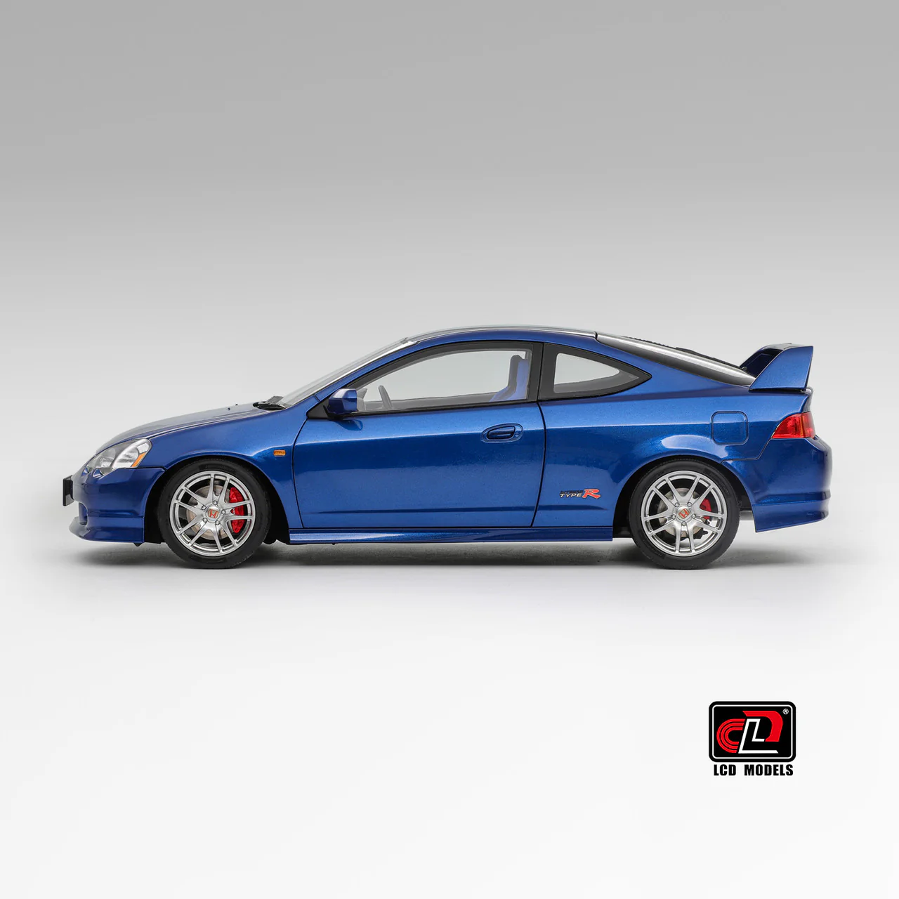 LCD Honda Integra (RSX) DC5 Type-R Blue 1:18 - Image 3