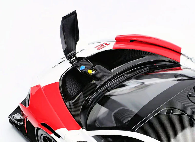 LCD Mclaren Senna GTR #12 Richard Mille Red White 1:18 - Image 6