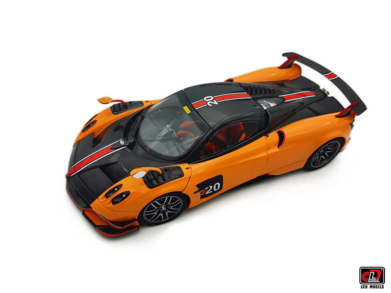 LCD Pagani Huayra BC Roadster Orange & Carbon 1:18 - Image 2