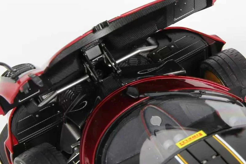 LCD 2020 Pagani Imola Red w/ Gold Wheels 1:18 - Image 4