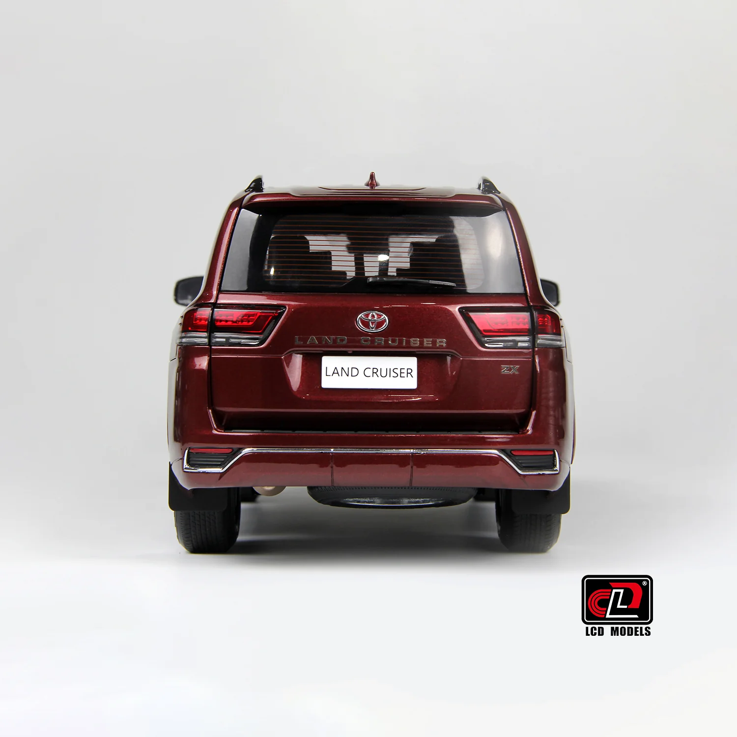 LCD Toyota Land Cruiser 300-ZX Dark Red 1:18 - Image 13