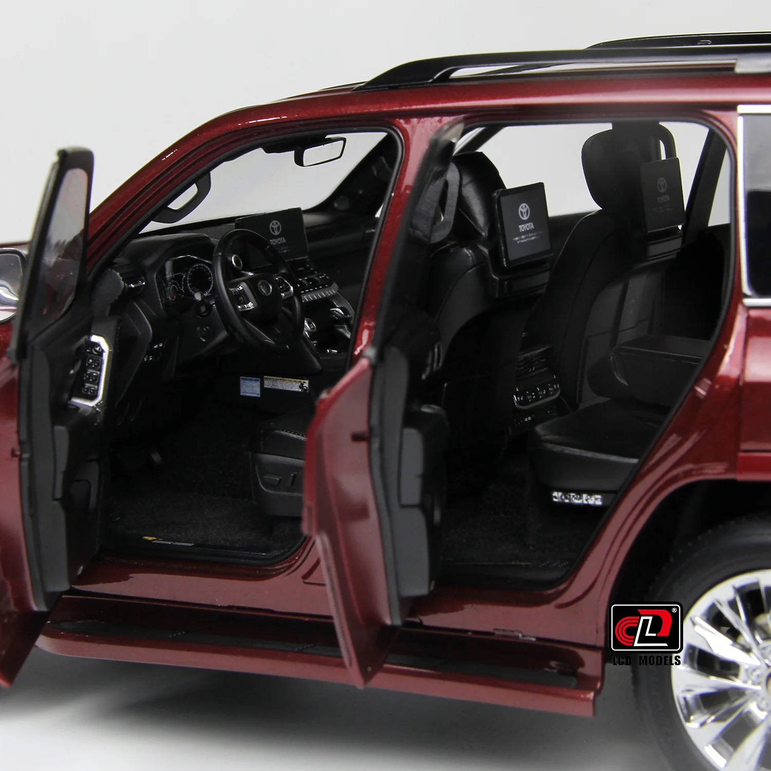 LCD Toyota Land Cruiser 300-ZX Dark Red 1:18 - Image 15