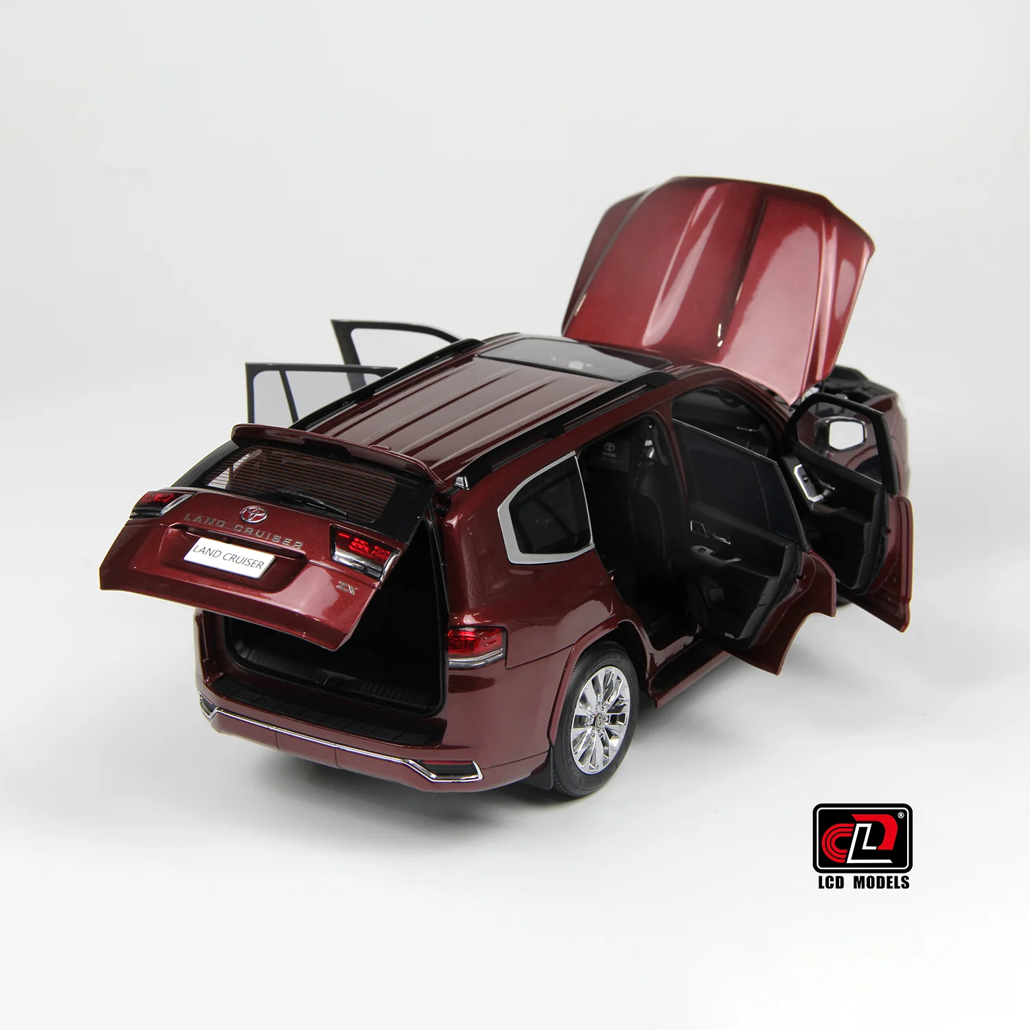 LCD Toyota Land Cruiser 300-ZX Dark Red 1:18 - Image 8