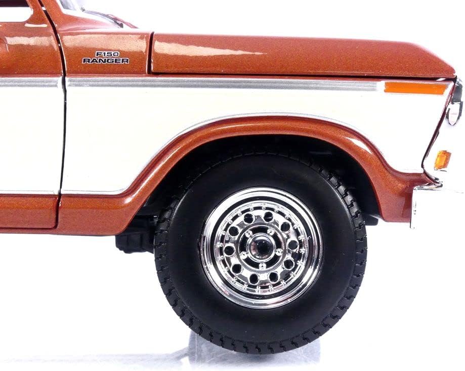 Maisto 1979 Ford F150 Pickup Truck Brown and White 1:18 - Image 3