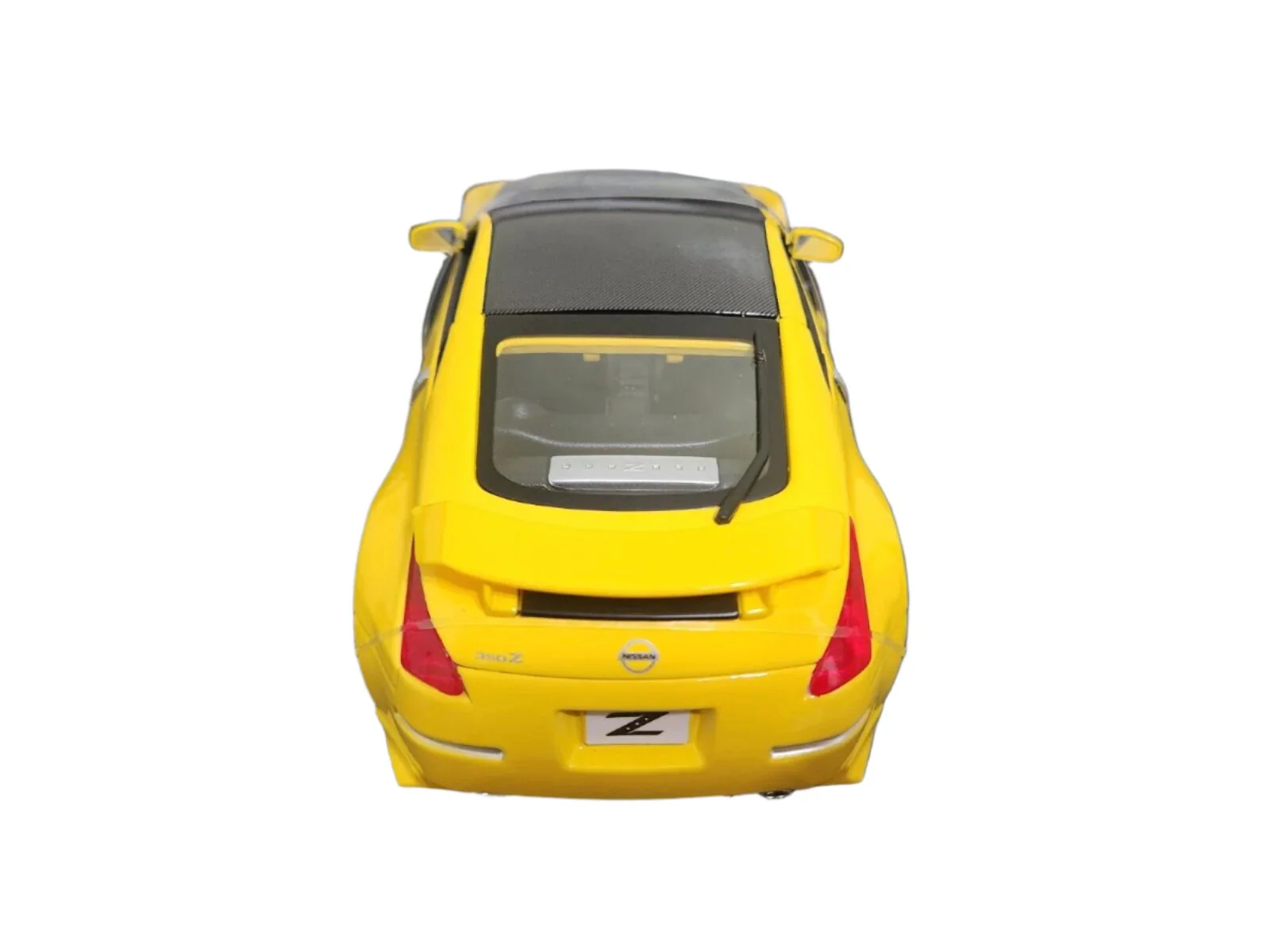 Maisto 2008 Nissan 350Z Nismo Custom w/ Carbon Fiber Hood & Roof Yellow 1:18 - Image 7