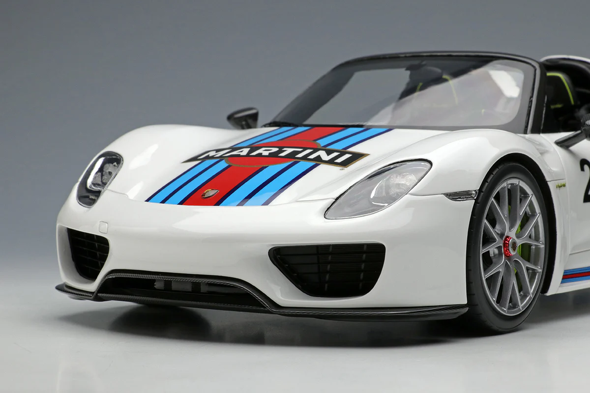 Make Up Co., Ltd / Eidolon 2011 Porsche 918 Spyder Weissach Martini Livery WITH DISPLAY 1:18 - Image 8