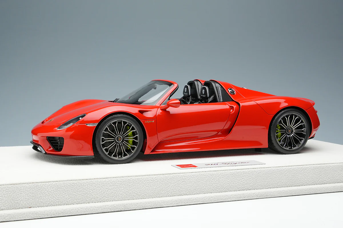 Make Up Co., Ltd / Eidolon 2011 Porsche 918 Spyder Weissach Guards Red WITH DISPLAY 1:18 - Image 2