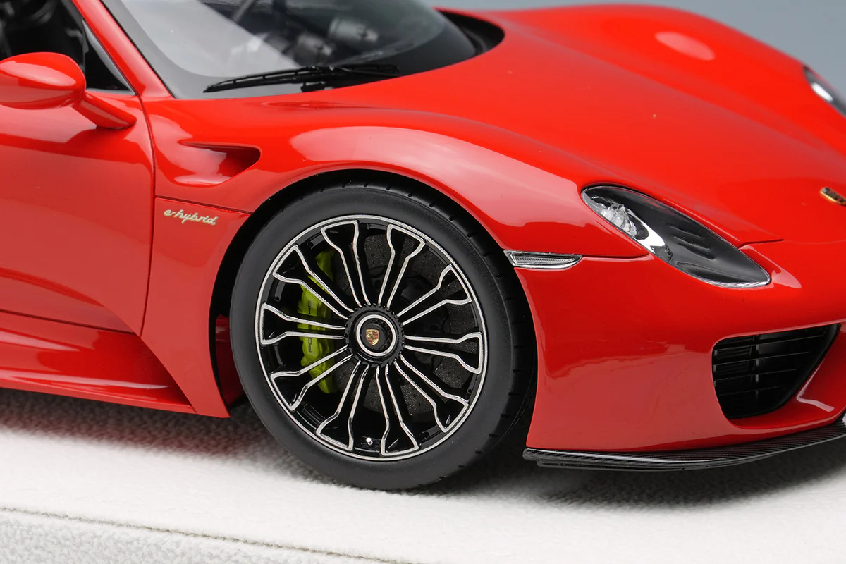 Make Up Co., Ltd / Eidolon 2011 Porsche 918 Spyder Weissach Guards Red WITH DISPLAY 1:18 - Image 6