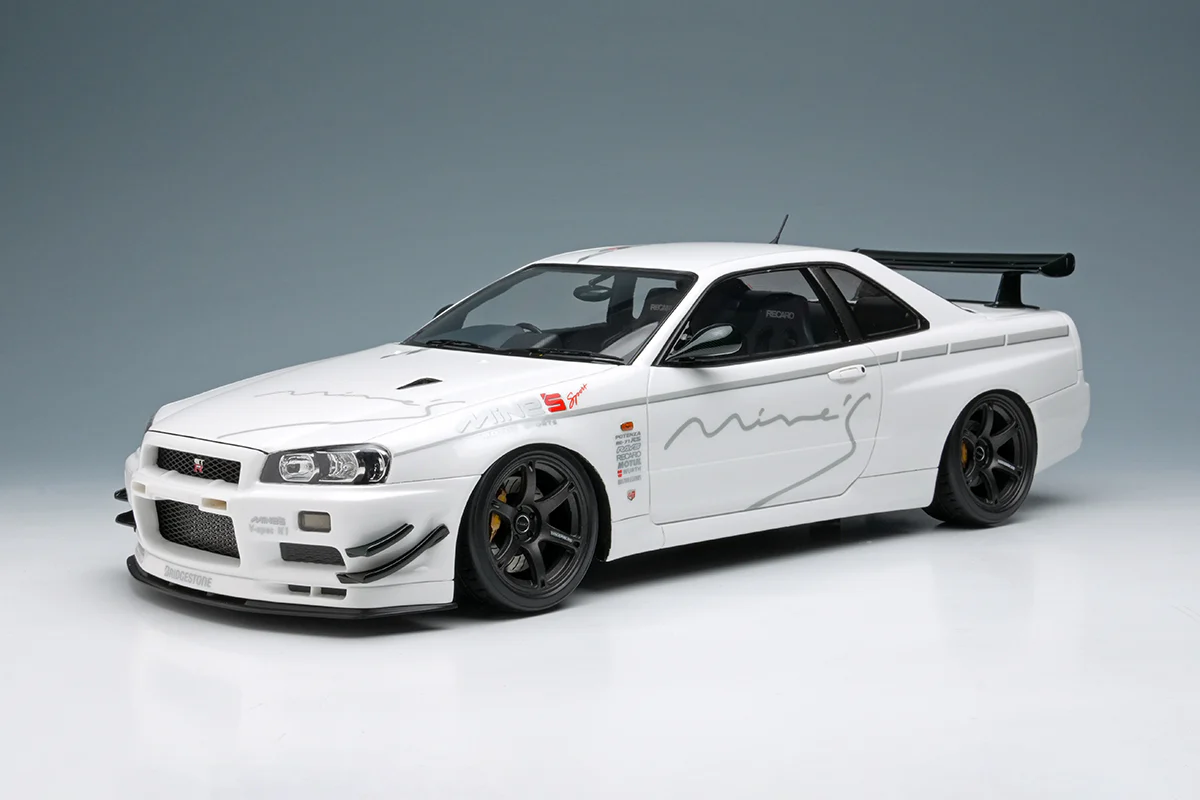 Make Up Co., Ltd / Eidolon Nissan Skyline GT-R (BNR34) V-spec N1 "Mine's" White WITH DISPLAY 1:18 - Image 3