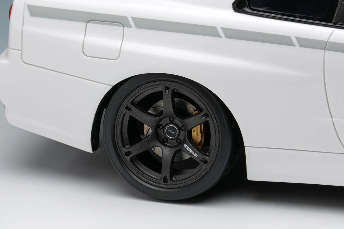 Make Up Co., Ltd / Eidolon Nissan Skyline GT-R (BNR34) V-spec N1 "Mine's" White WITH DISPLAY 1:18 - Image 6