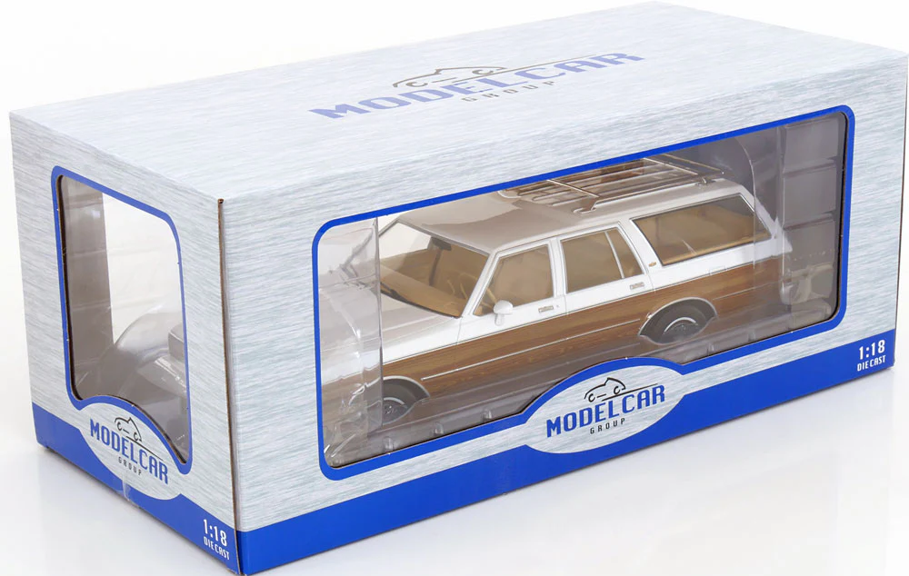 MCG 1985 Chevrolet Caprice Station Wagon White w/ Wood Grain 1:18 - Image 3