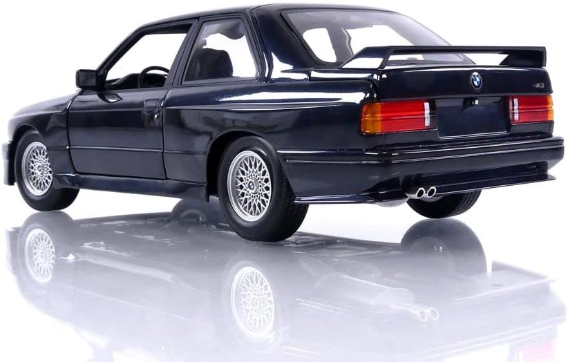 Minichamps 1989 BMW M3 (E30) Street Evo Blue Metallic 1:18 - Image 2