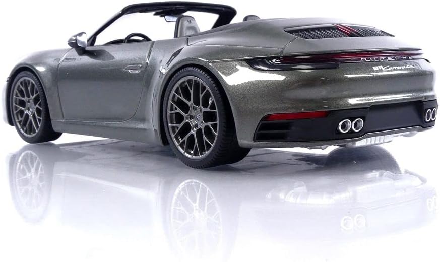 Minichamps 2019 Porsche 911 992 Carrera 4S Cabriolet Aventurine Green Metallic 1:18 SEALED - Image 4