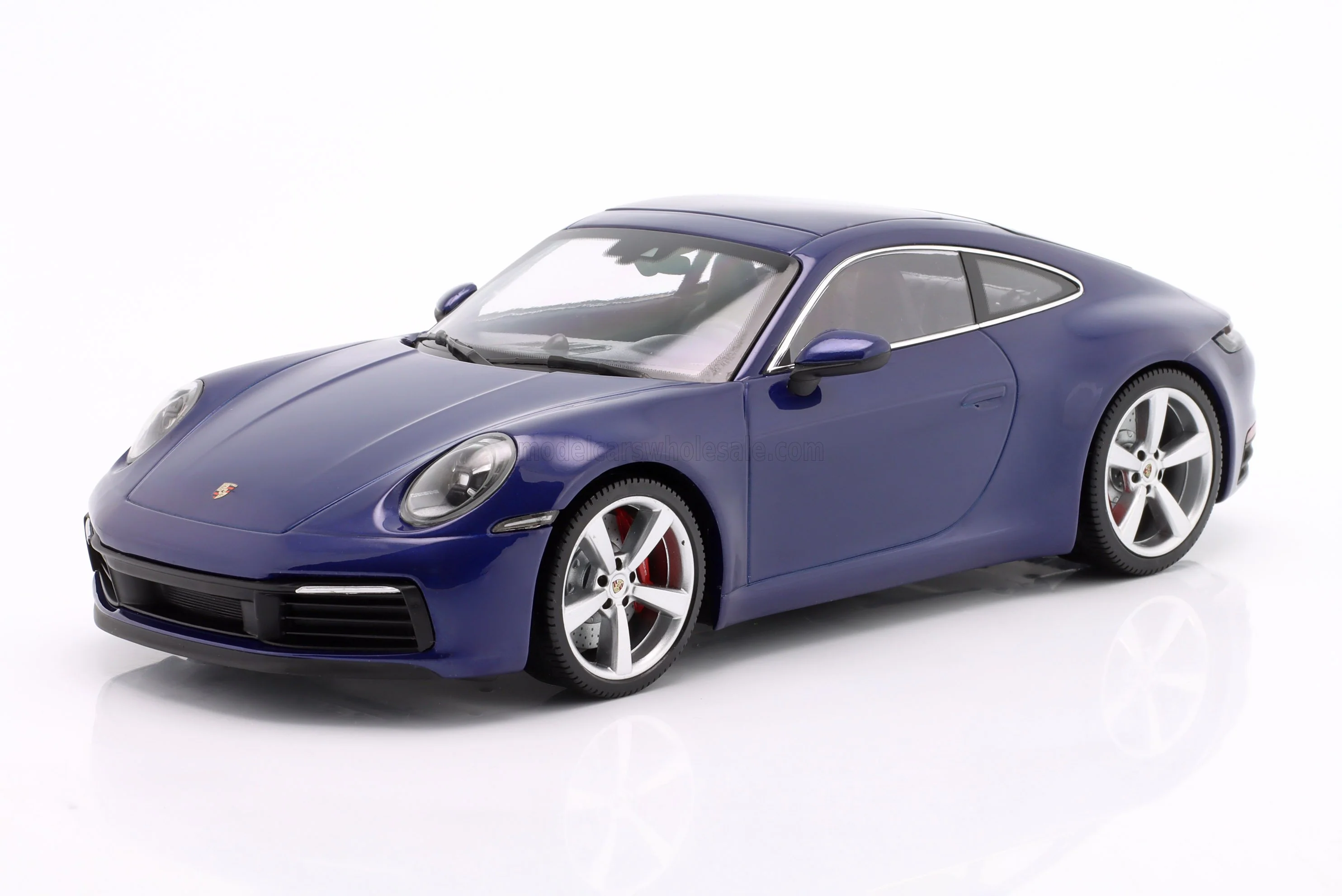 Minichamps 2020 Porsche 911 992 Carrera 4S "Bad Boys for Life" Gentian Blue 1:18