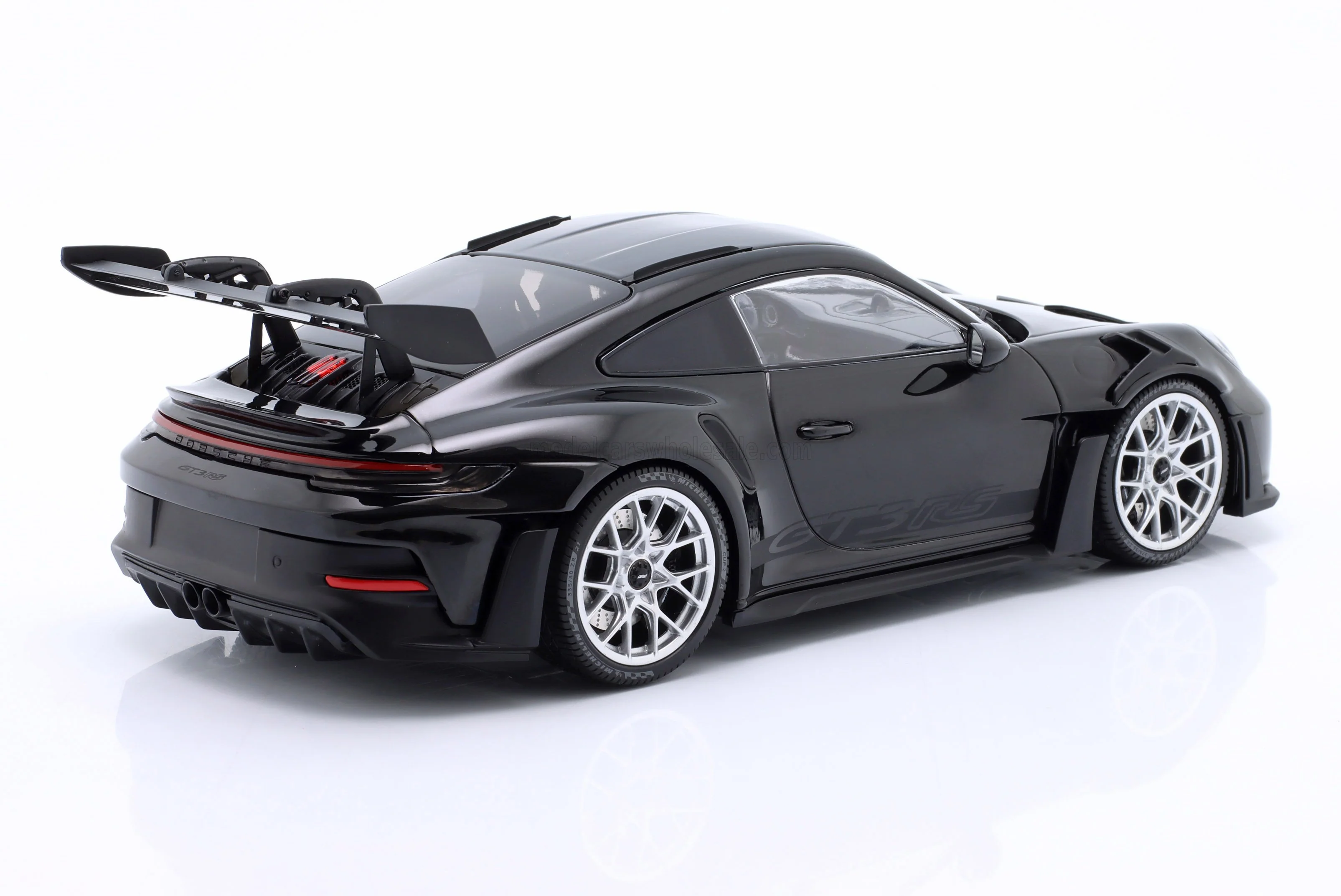 Minichamps 2023 Porsche 911 992 GT3 RS Black w/ Silver Wheels 1:18 SEALED - Image 2