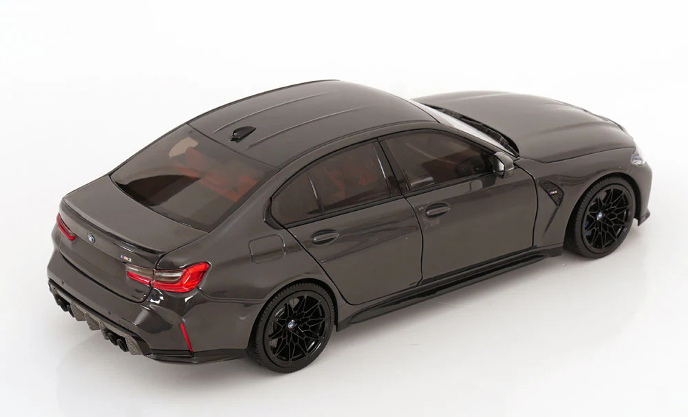 Minichamps 2024 BMW M3 (G80) Grey Metallic 1:18 - Image 3