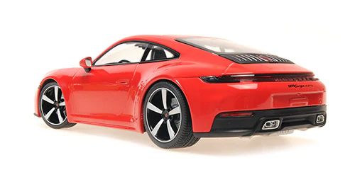 Minichamps 2025 Porsche 911 992.2 Carrera Guards Red 1:18 - Image 5