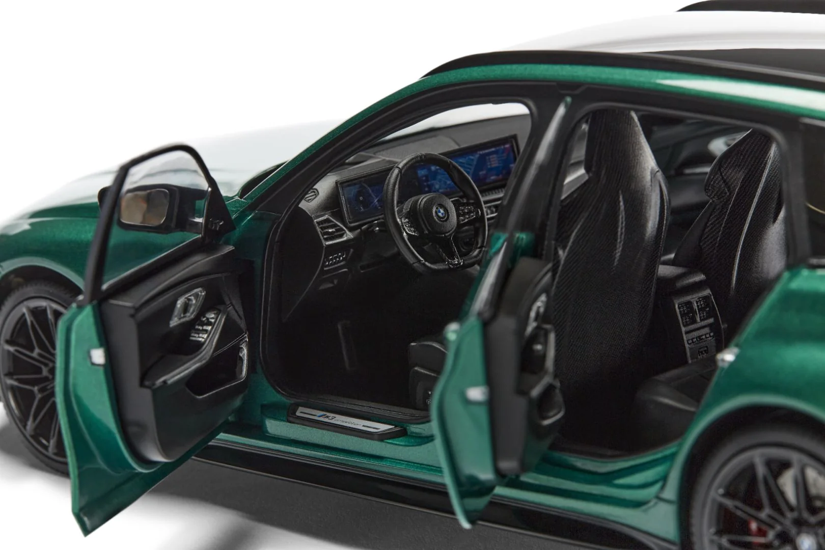 Minichamps BMW M3 Touring (G81) M Wagon Isle of Man Green Metallic 1:18 DEALER EDITION - Image 2