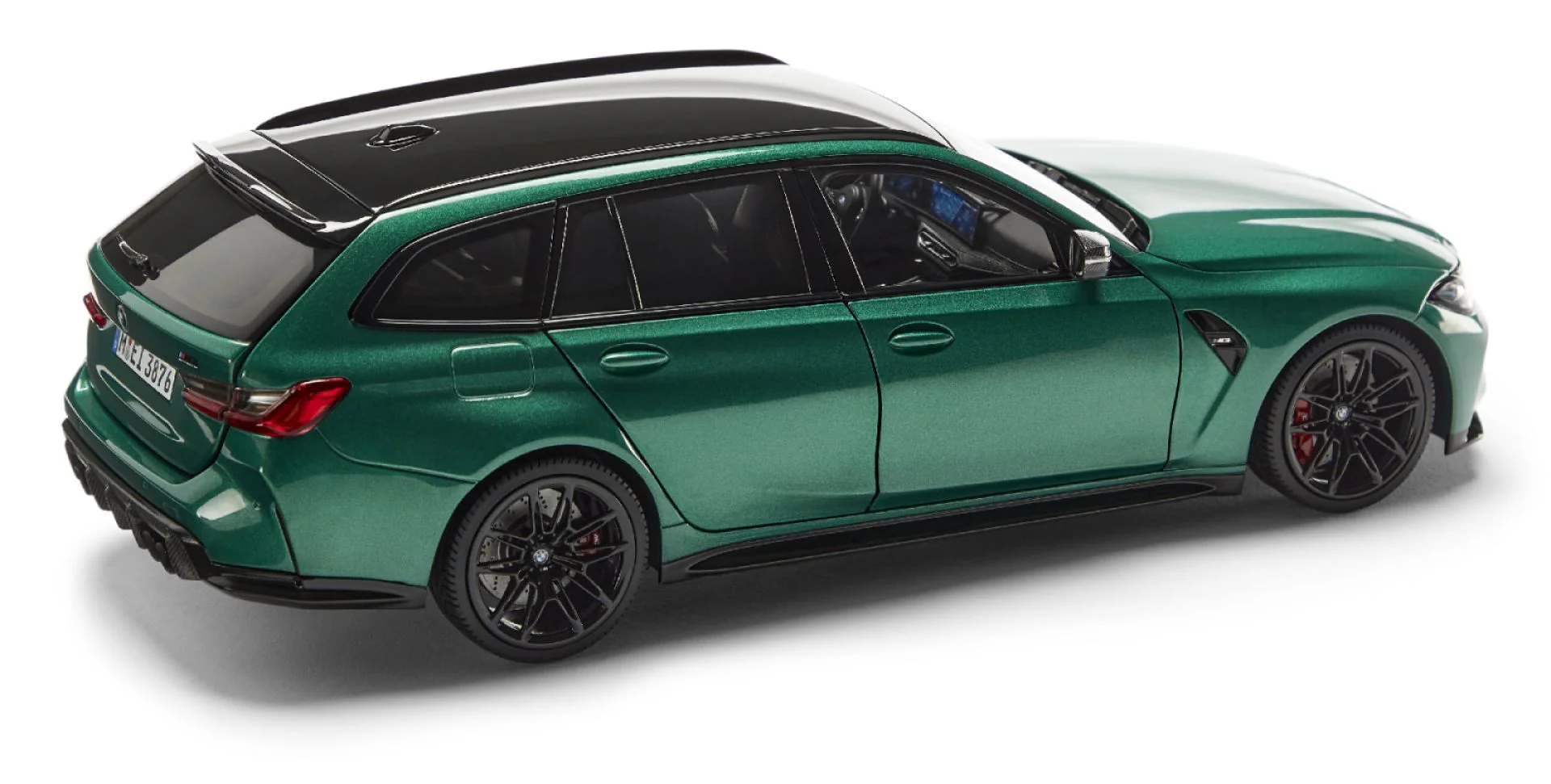 Minichamps BMW M3 Touring (G81) M Wagon Isle of Man Green Metallic 1:18 DEALER EDITION - Image 3