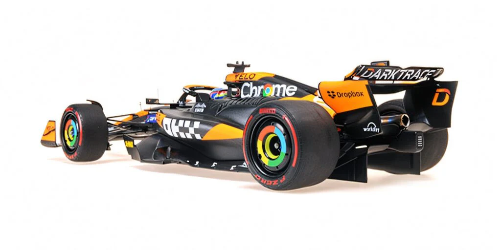 Minichamps Mclaren F1 Team MCL38 Orange #81 Piastri Emilia Romagna GP 2024 1:18 - Image 2