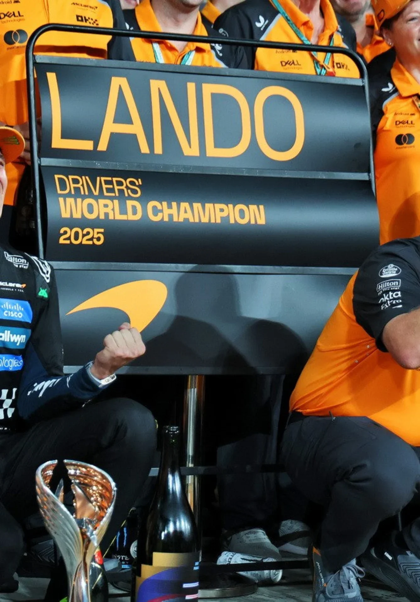 Minichamps Mclaren F1 Team MCL39 Orange L. Norris World Champion Abu Dhabi GP 2025 1:12 - Image 4