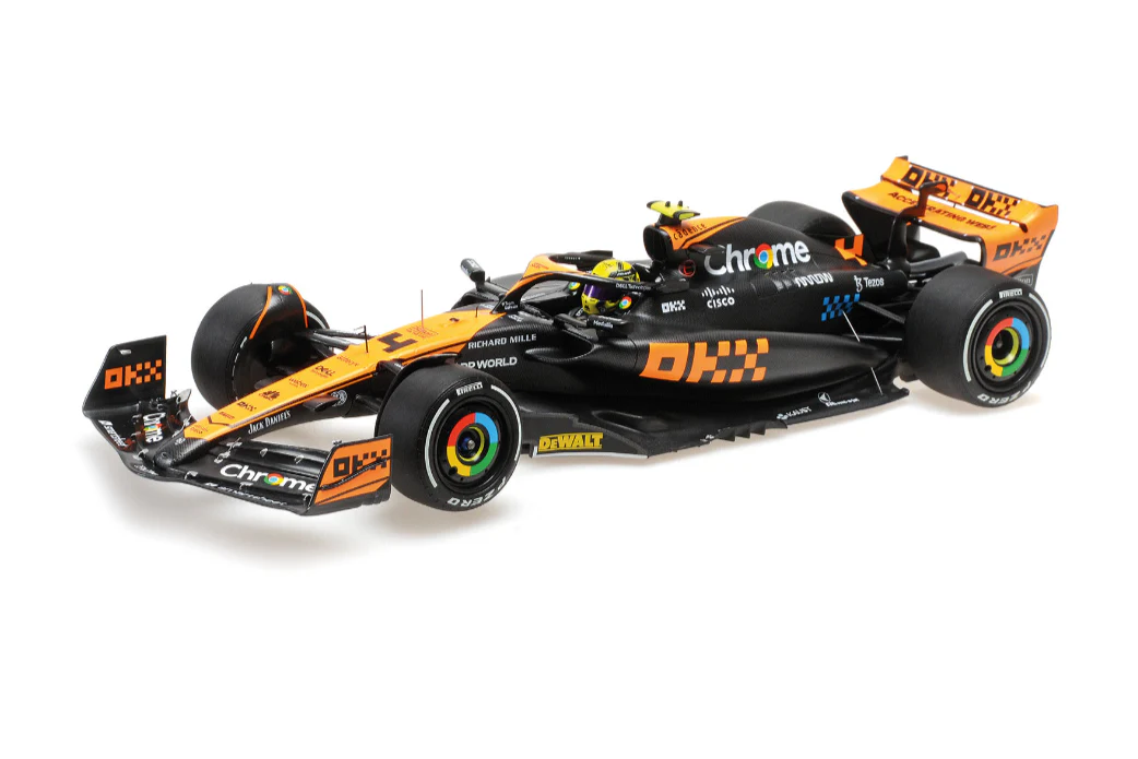 Minichamps Mclaren F1 Team MCL60 Orange L. Norris Japanese GP 2023 1:18