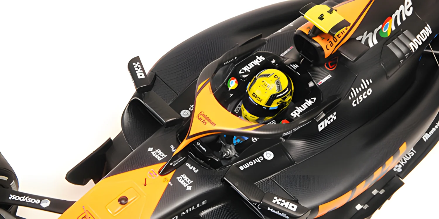 Minichamps Mclaren F1 Team MCL60 Orange L. Norris Japanese GP 2023 1:18 - Image 5
