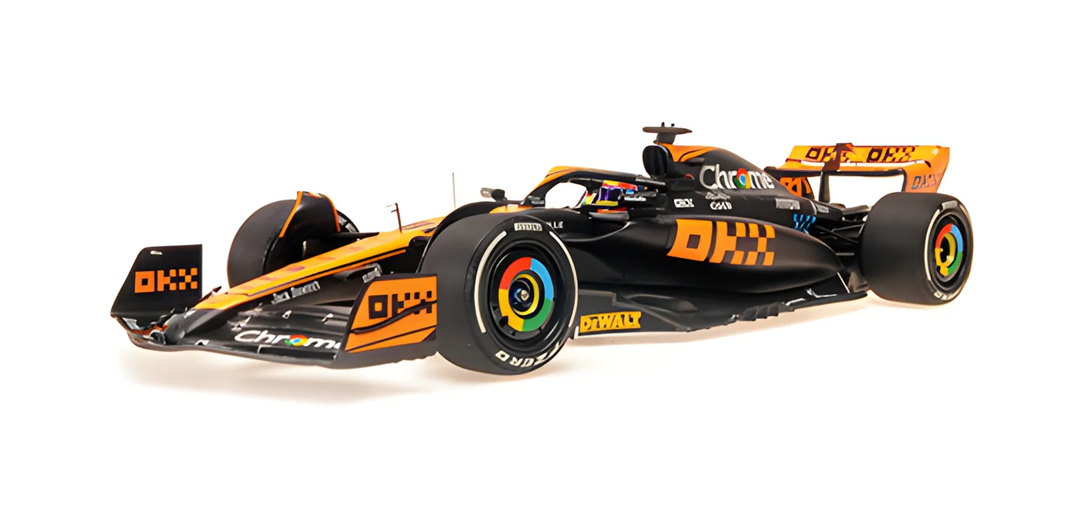 Minichamps Mclaren F1 Team MCL60 Orange O. Piastri Japanese GP 2023 1:18 - Image 4