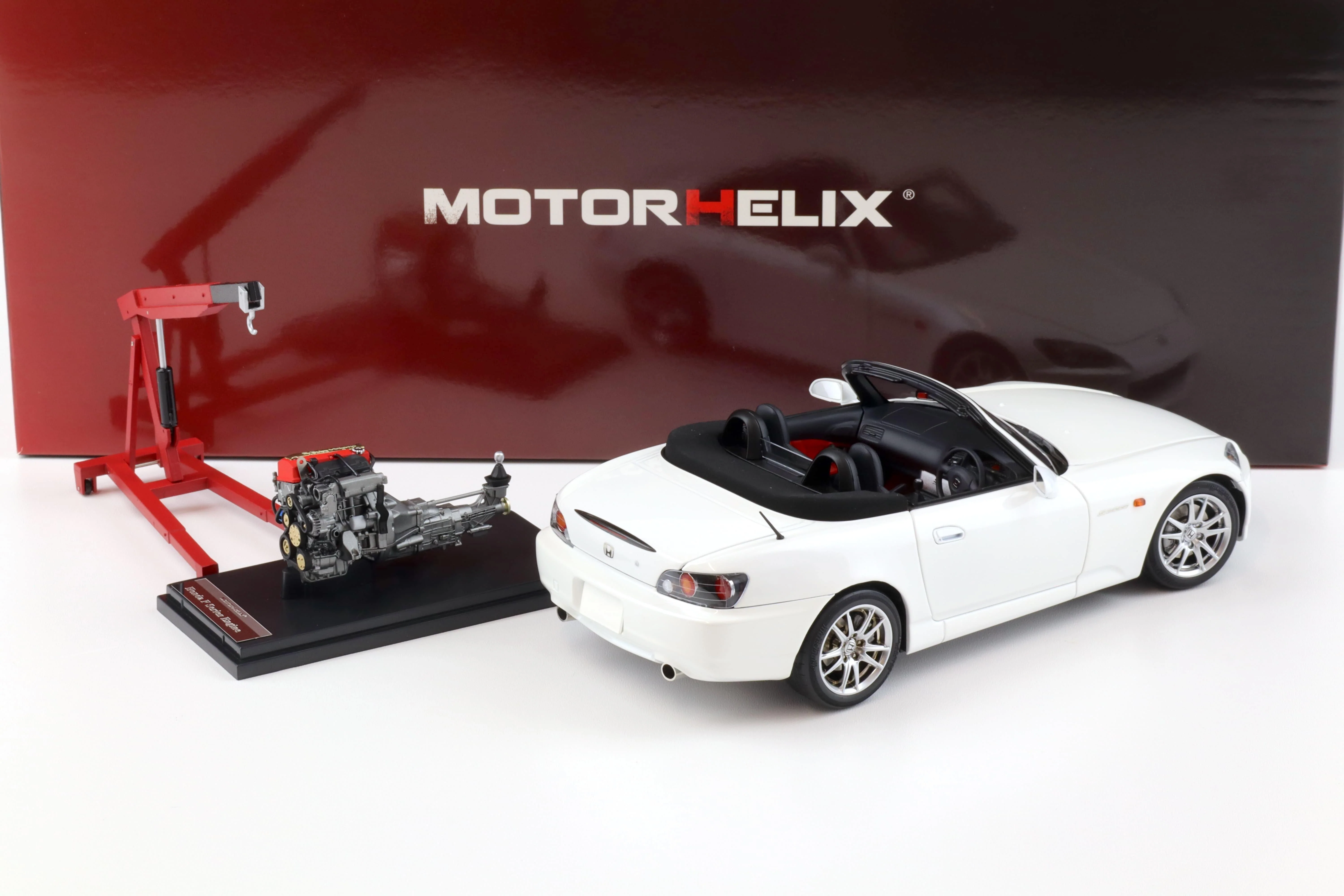 Motorhelix 2000 Honda S2000 (AP2) w/ Engine & Convertible Tops, Grand Prix White 1:18 LIMITED - Image 3