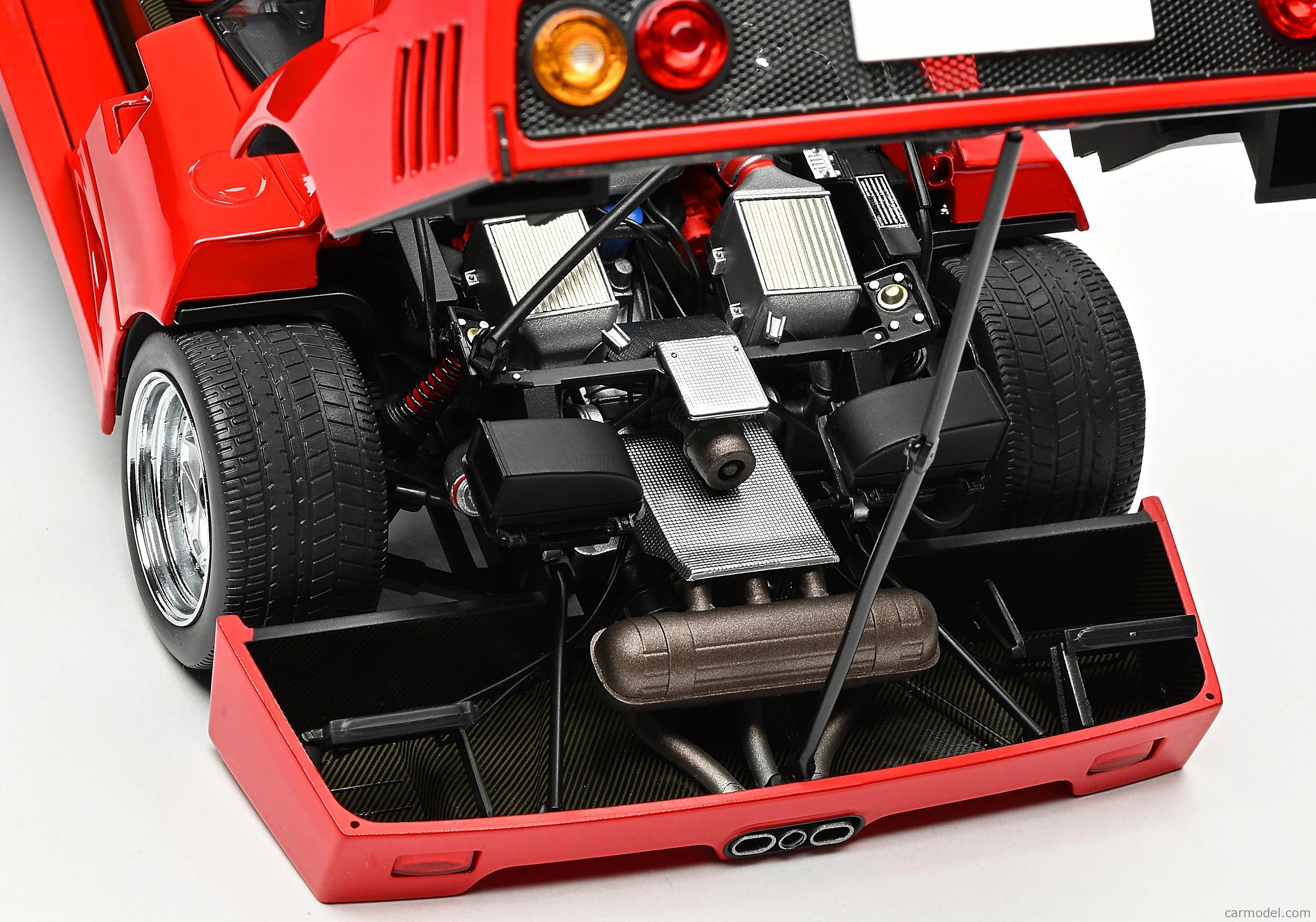 Motorhelix 1987 Ferrari F40 Rossa Corsa Red 1:18 WITH DISPLAY - Image 7
