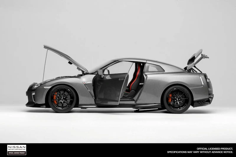 Motorhelix 2020 Nissan Skyline GT-R R35 Nismo Track Edition Dark Metal Grey 1:18 - Image 11