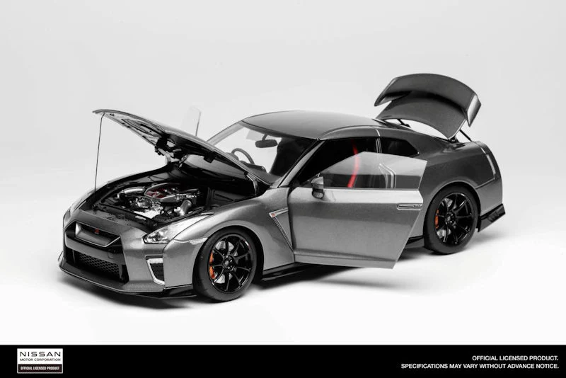 Motorhelix 2020 Nissan Skyline GT-R R35 Nismo Track Edition Dark Metal Grey 1:18 - Image 12