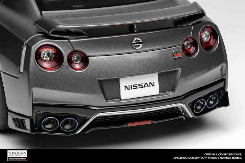 Motorhelix 2020 Nissan Skyline GT-R R35 Nismo Track Edition Dark Metal Grey 1:18 - Image 13