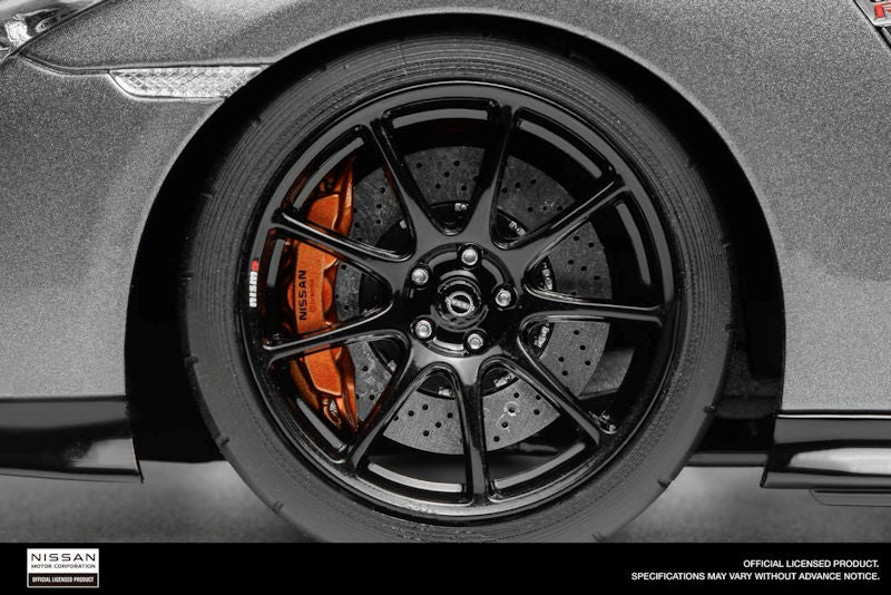 Motorhelix 2020 Nissan Skyline GT-R R35 Nismo Track Edition Dark Metal Grey 1:18 - Image 14