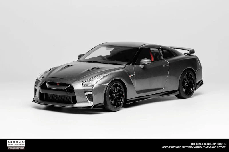 Motorhelix 2020 Nissan Skyline GT-R R35 Nismo Track Edition Dark Metal Grey 1:18 - Image 6